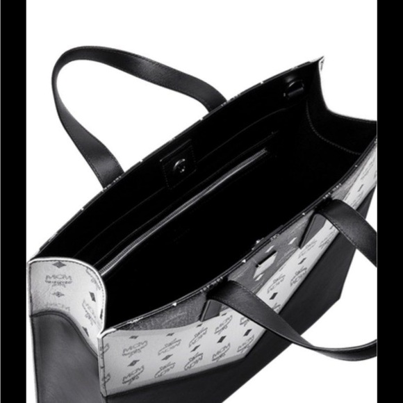 MCM Visetos Tote in Black and White. - Picture 8 of 10